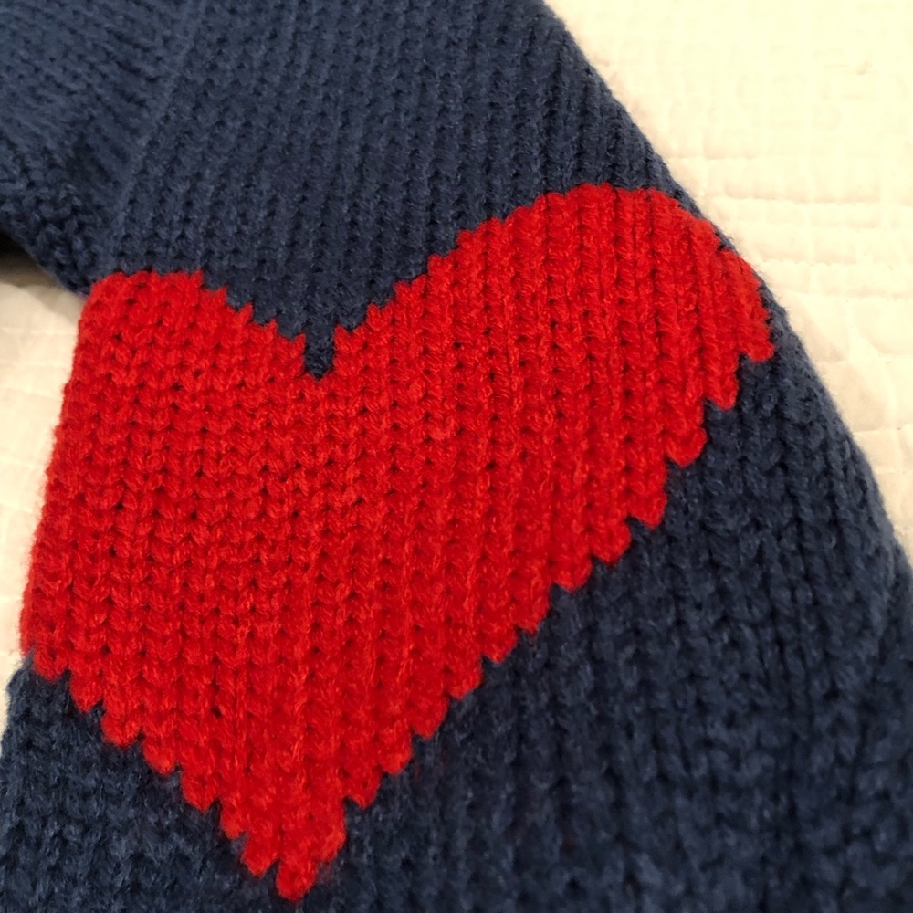 ❤️HP! Chunky Knit Heart Elbow Sweater❤️ - Picture 5 of 6